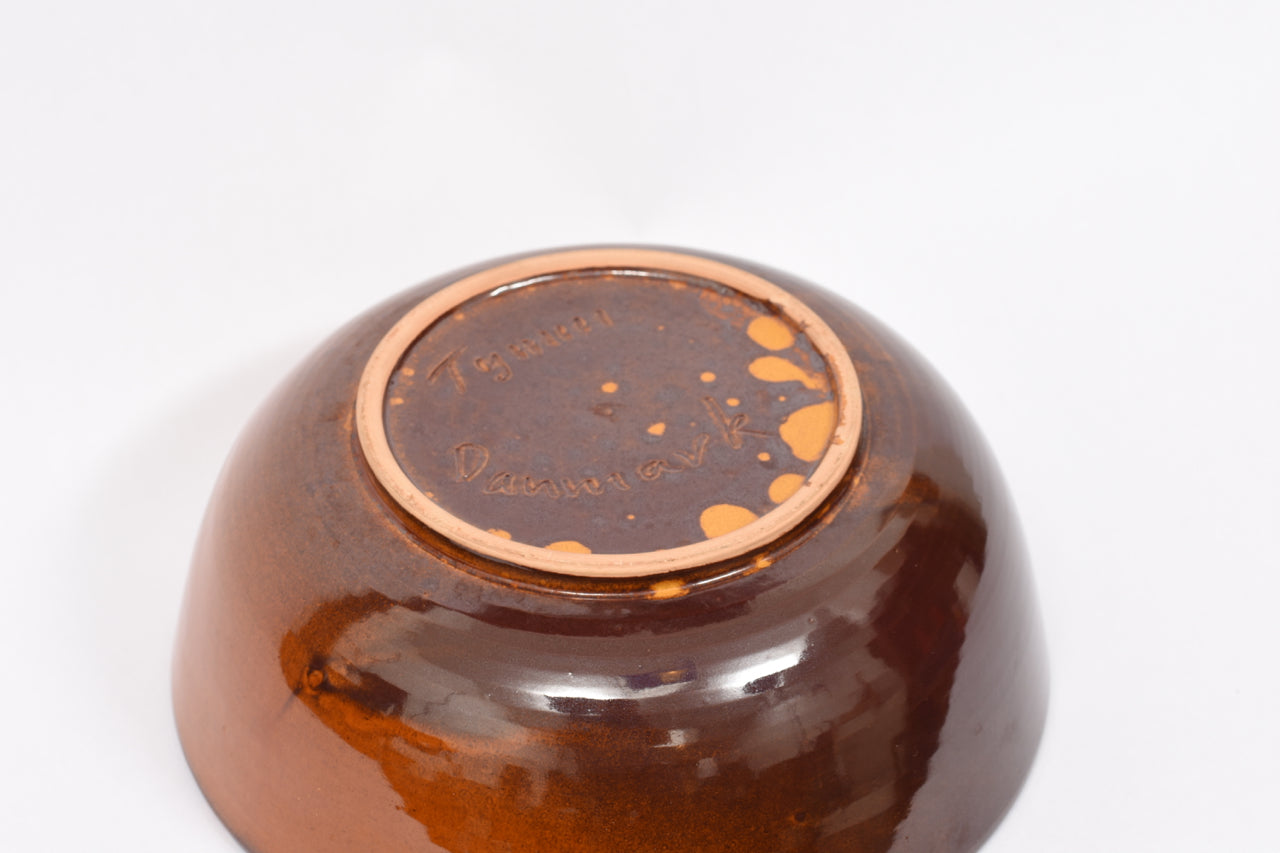 Stoneware bowl by Tymm