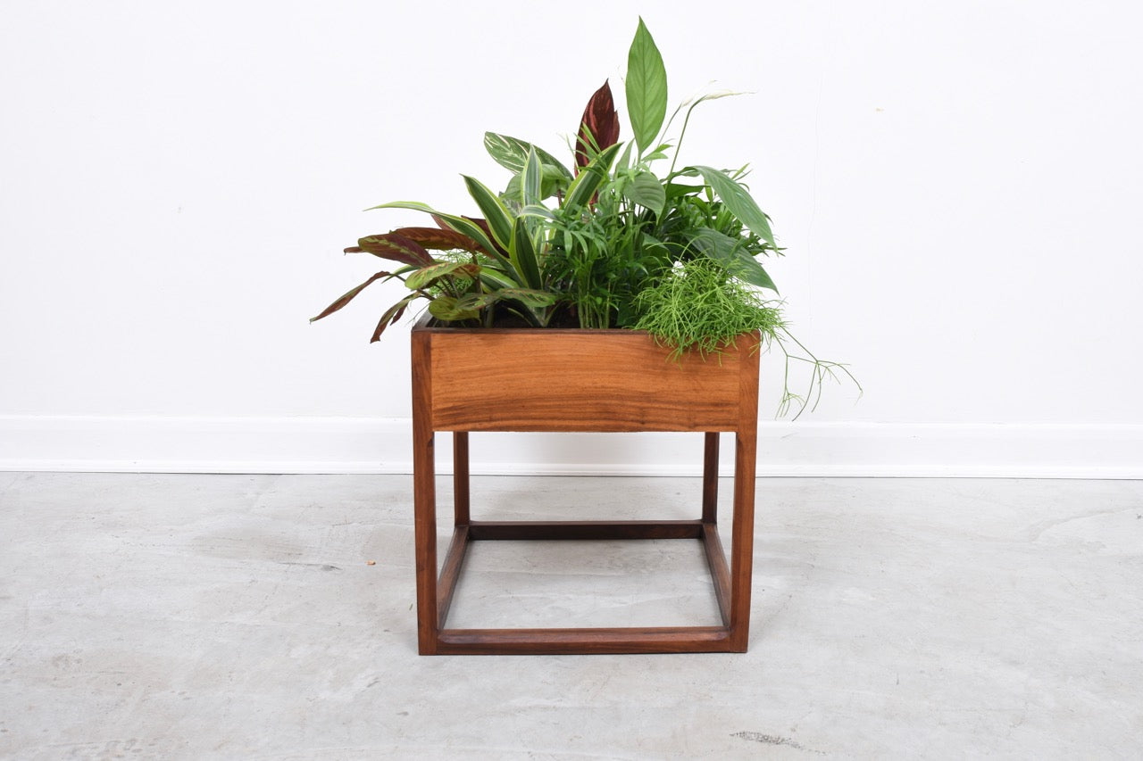 Rosewood planter with tin inlay