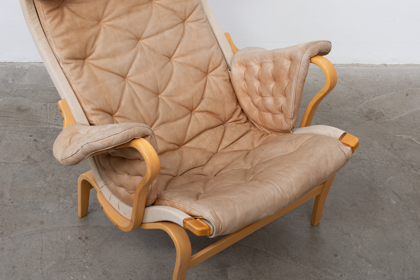 1970s 'Pernilla' lounger by Bruno Mathsson