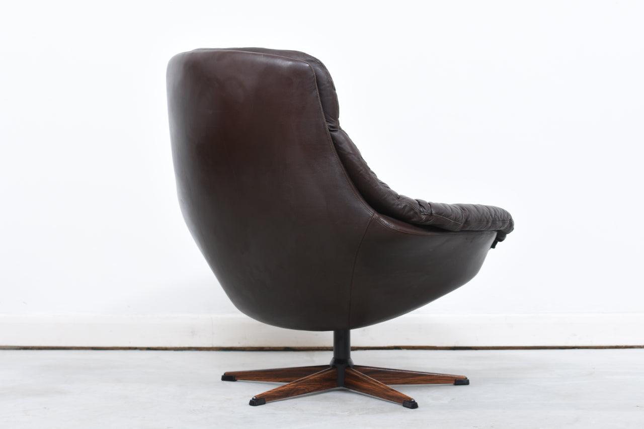 Leather lounger by H.W. Klein for Bramin