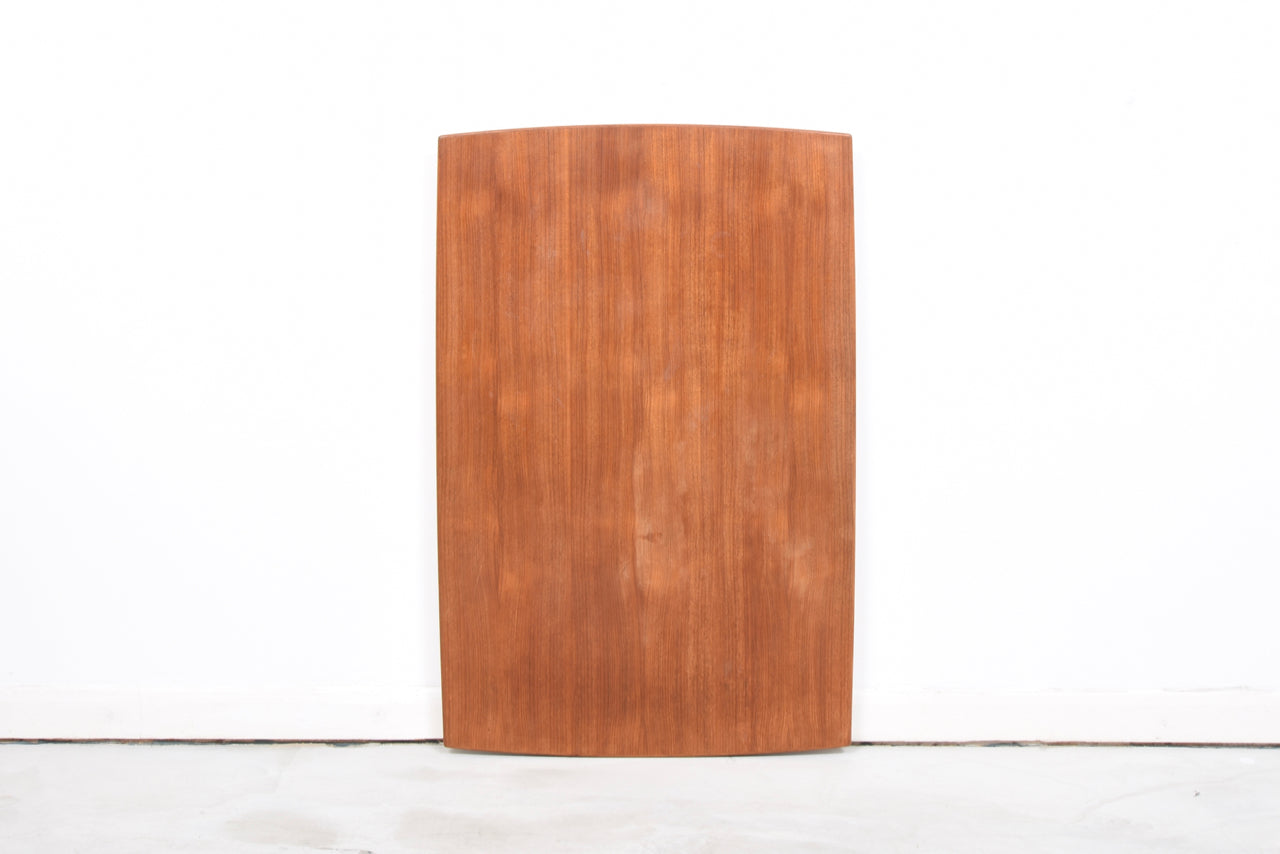 Extending teak dining table with oak base