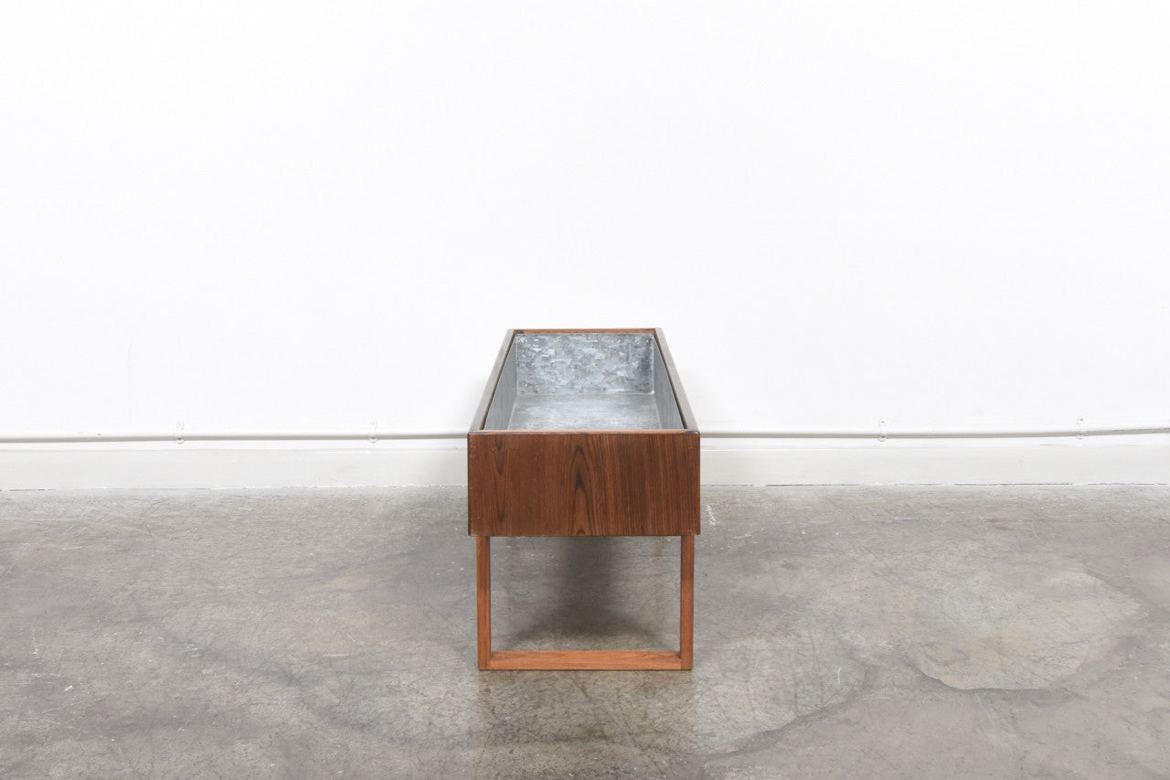 Long rosewood planter