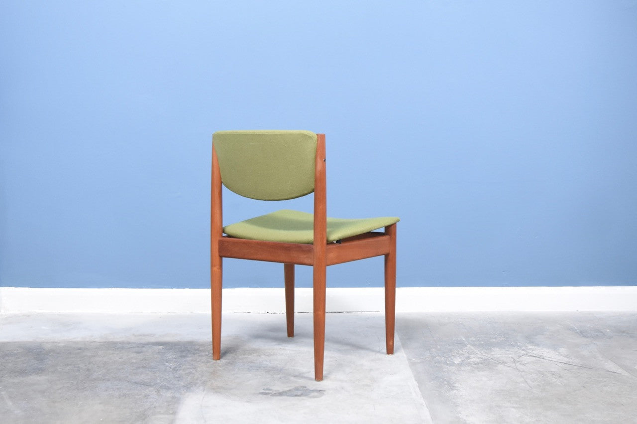 Set of dining chairs by Finn Juhl