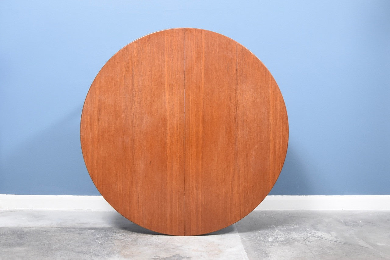 Round dining table by Kai Kristiansen