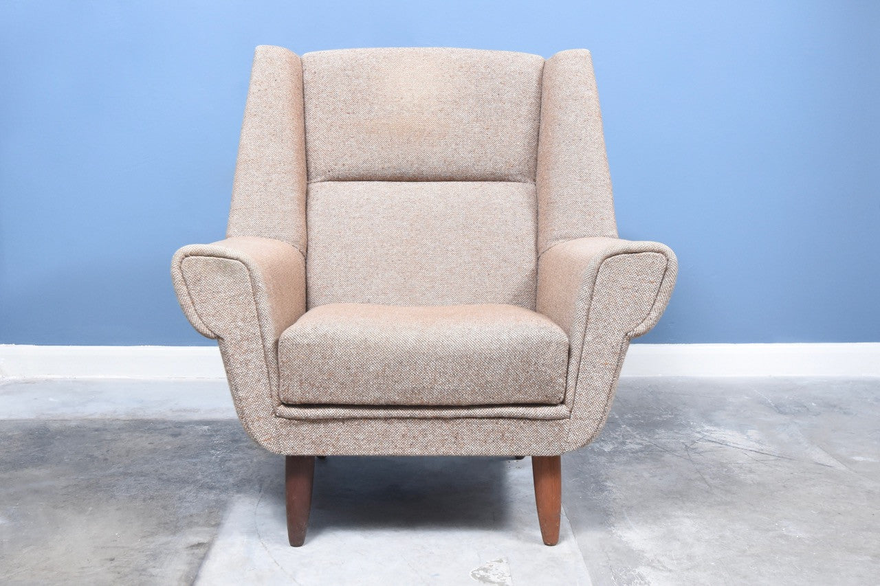 High back wool lounge chair