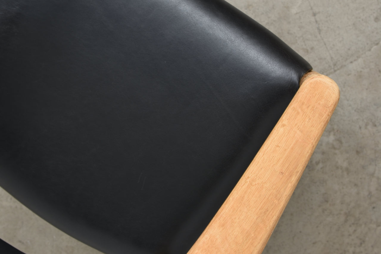 Oak armchair by Ejnar Larsen & Aksel Bender Madsen