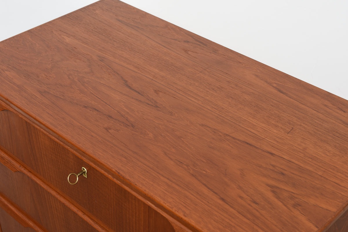 1960s teak chest of drawers