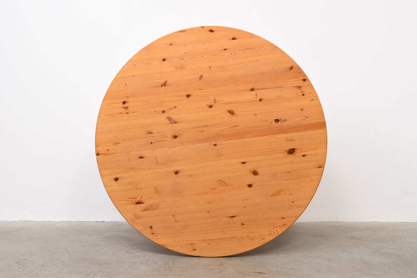 1970s extending dining table in pine