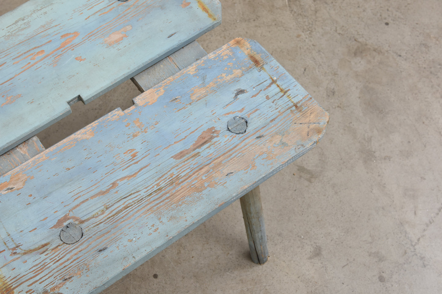 Primitive table/stool