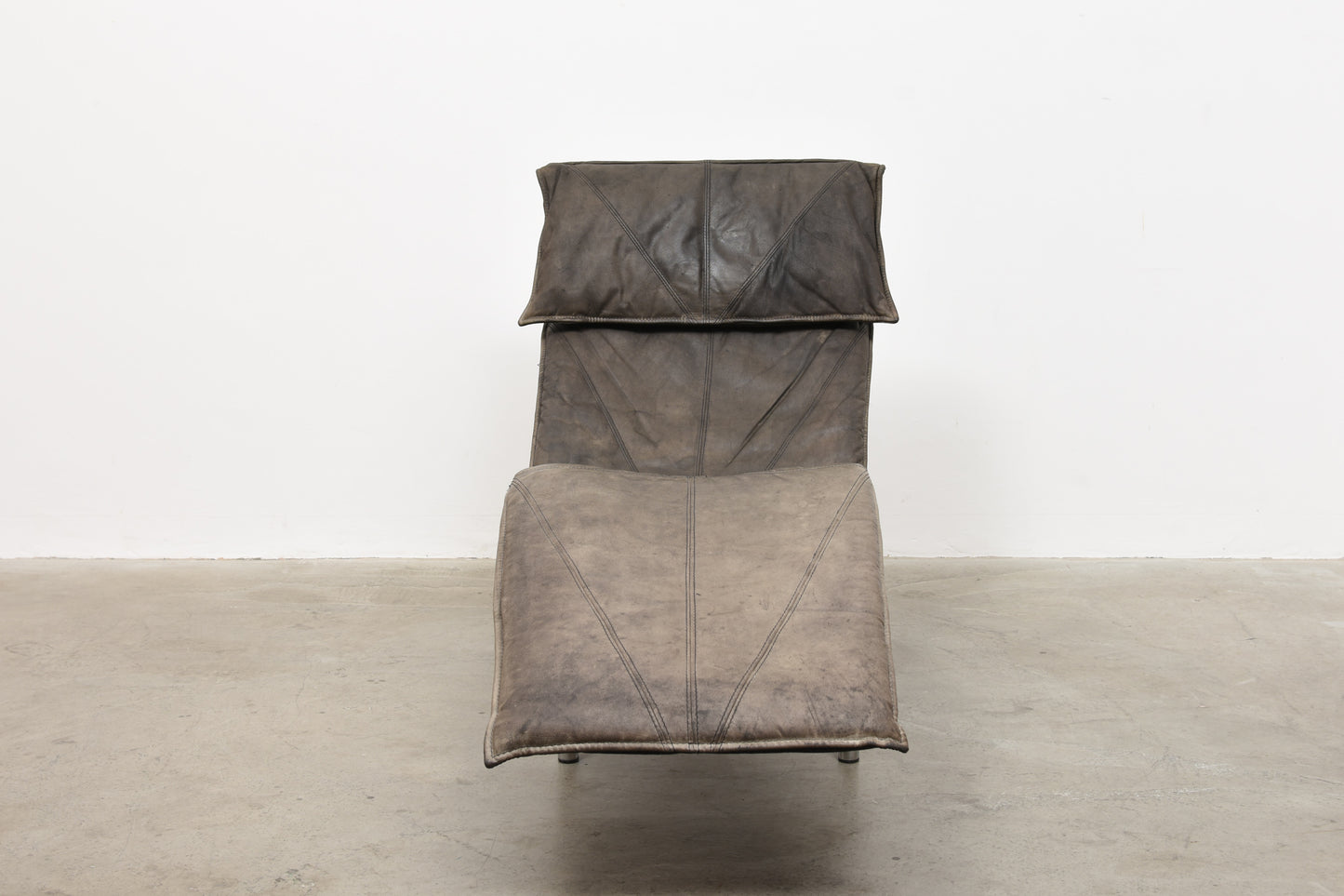 'Skye' chaise longue by Tord Björklund