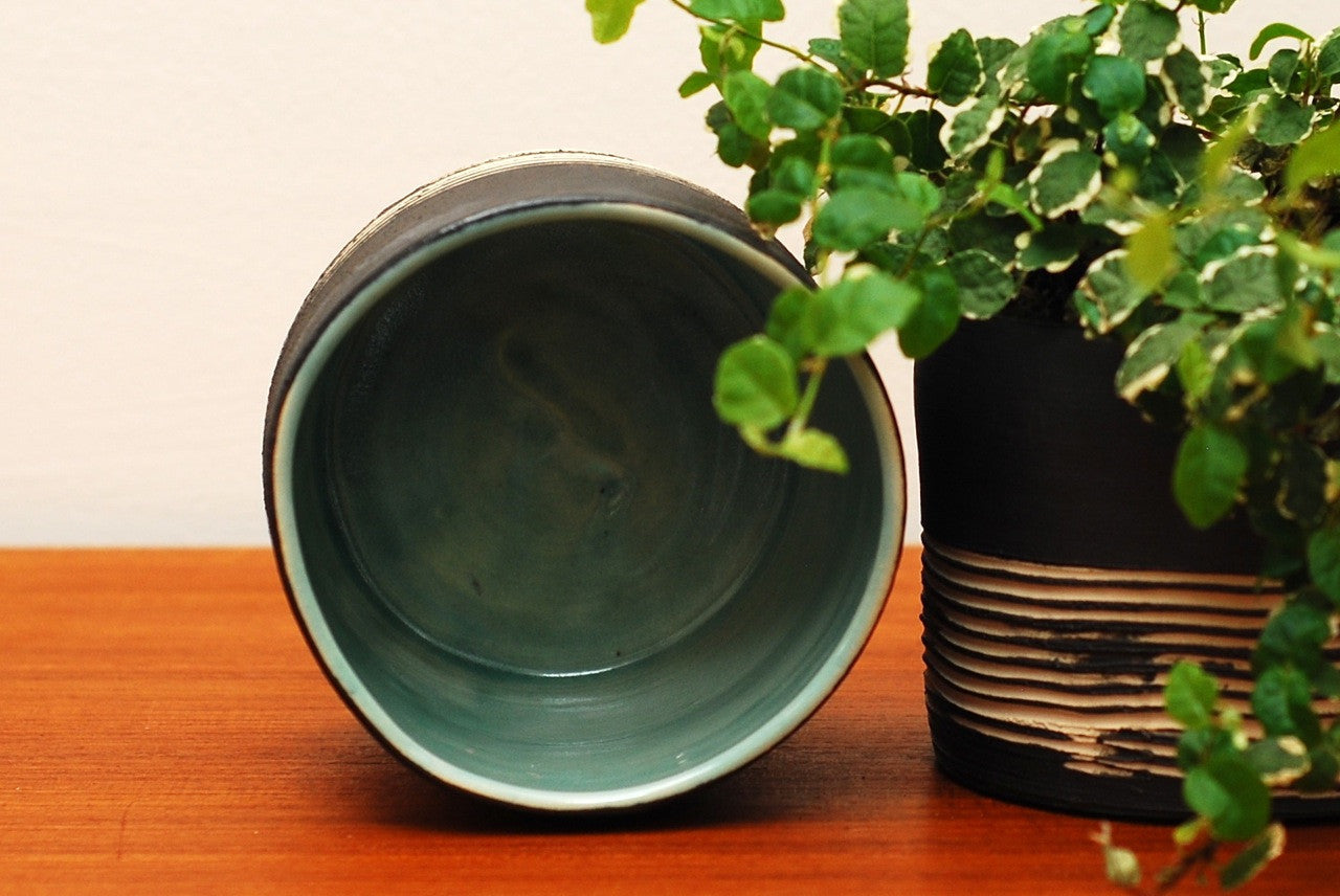 Small plant pot by Skandihus