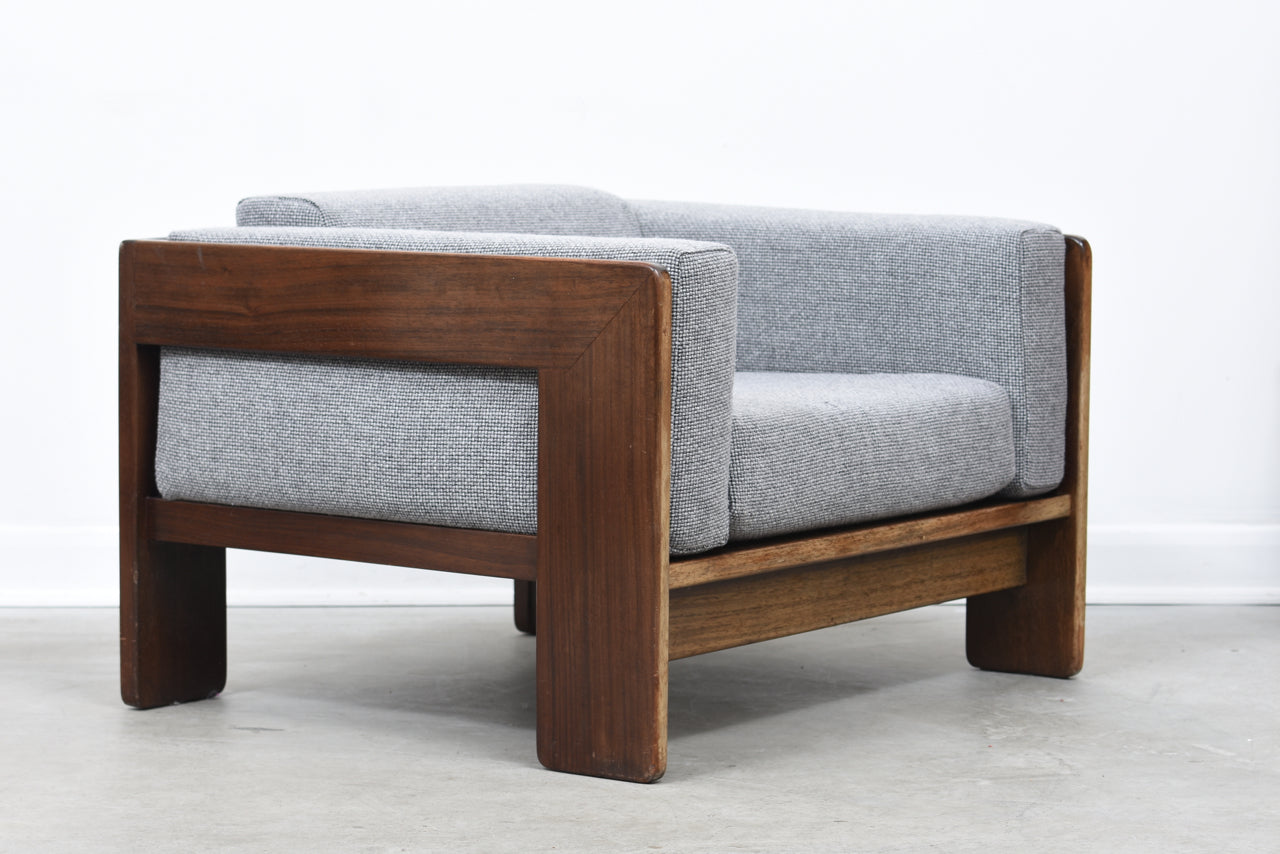 Bastiano lounge chair by Tobia Scarpa