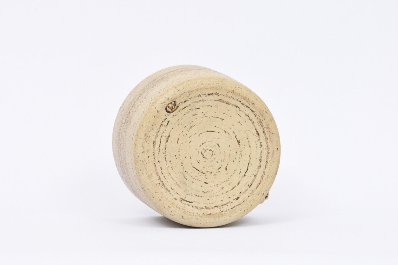 Ceramic flower pot by Conny Walther