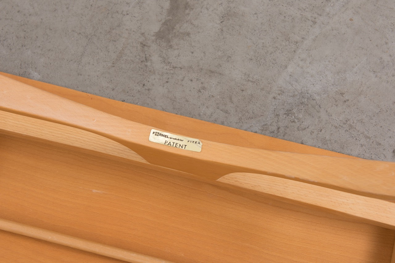 1970s wall-mounted clothes valet