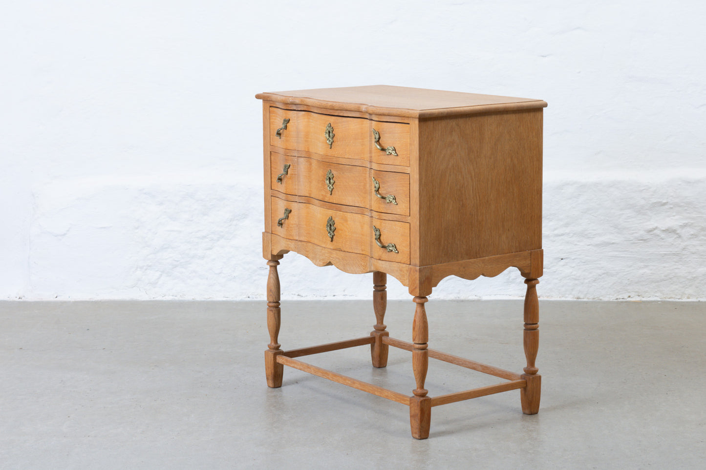 1970s low chest in oak