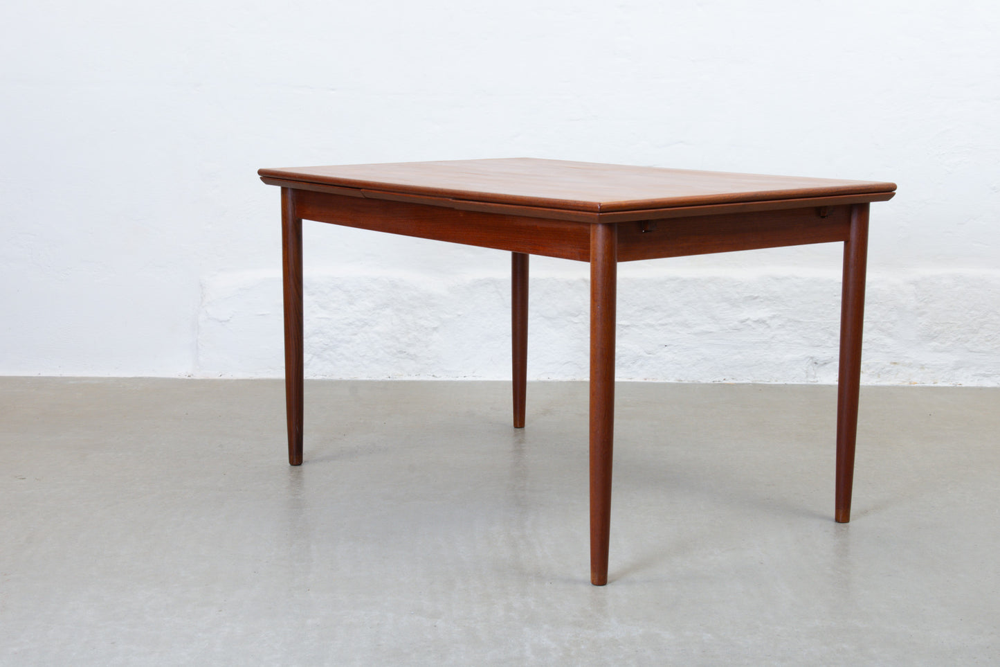 1960s extending dining table in teak - 130L cm