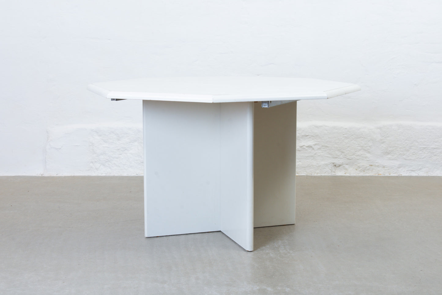 1980s extending dining table in stained oak by Farstrup Møbler