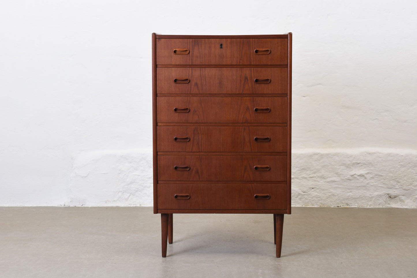 1960s teak chest of drawers with inset handles