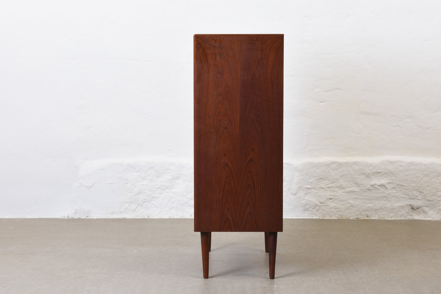 1960s teak chest of drawers with inset handles