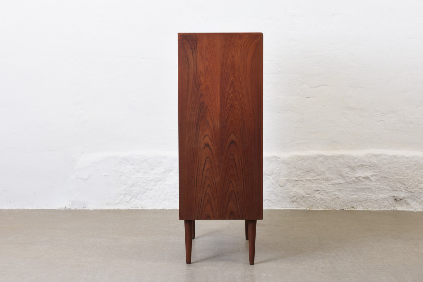 1960s teak chest of drawers with inset handles