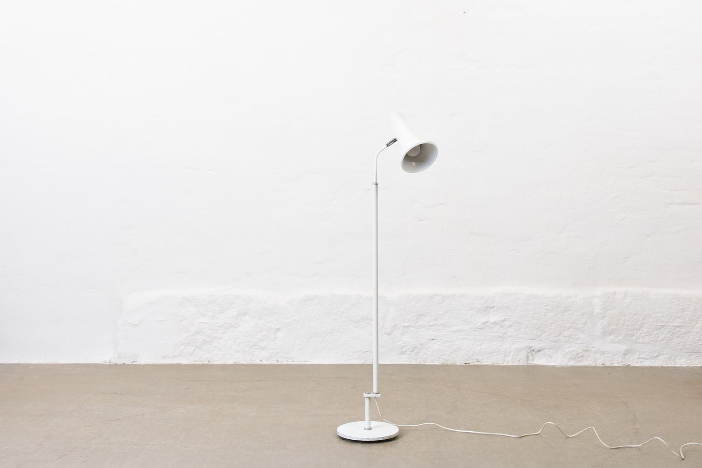 1960s height-adjustable floor lamp by Dansa Lamp