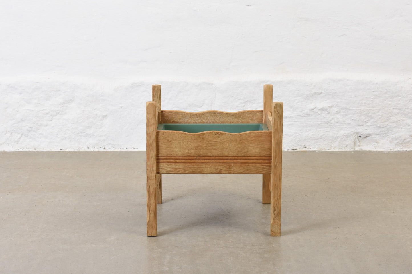 1970s oak planter by KW Møbler no. 1