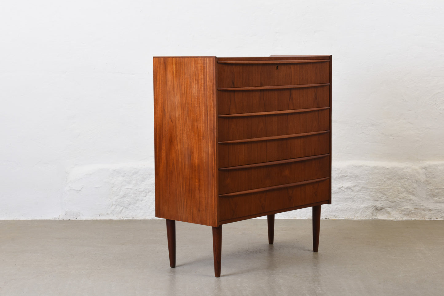 1960s teak chest of drawers with lipped handles no. 2