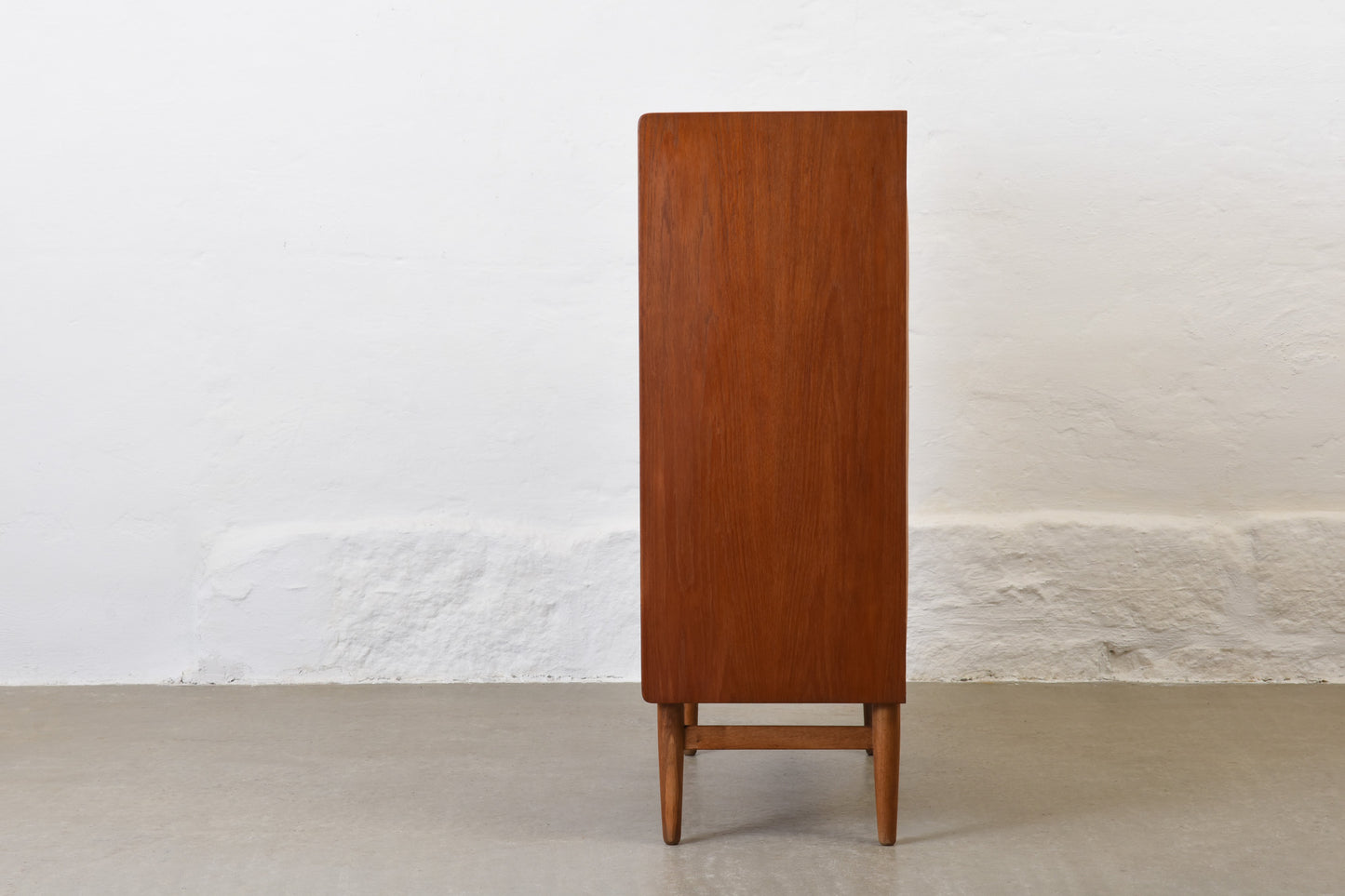 1960s teak chest of drawers with lipped handles