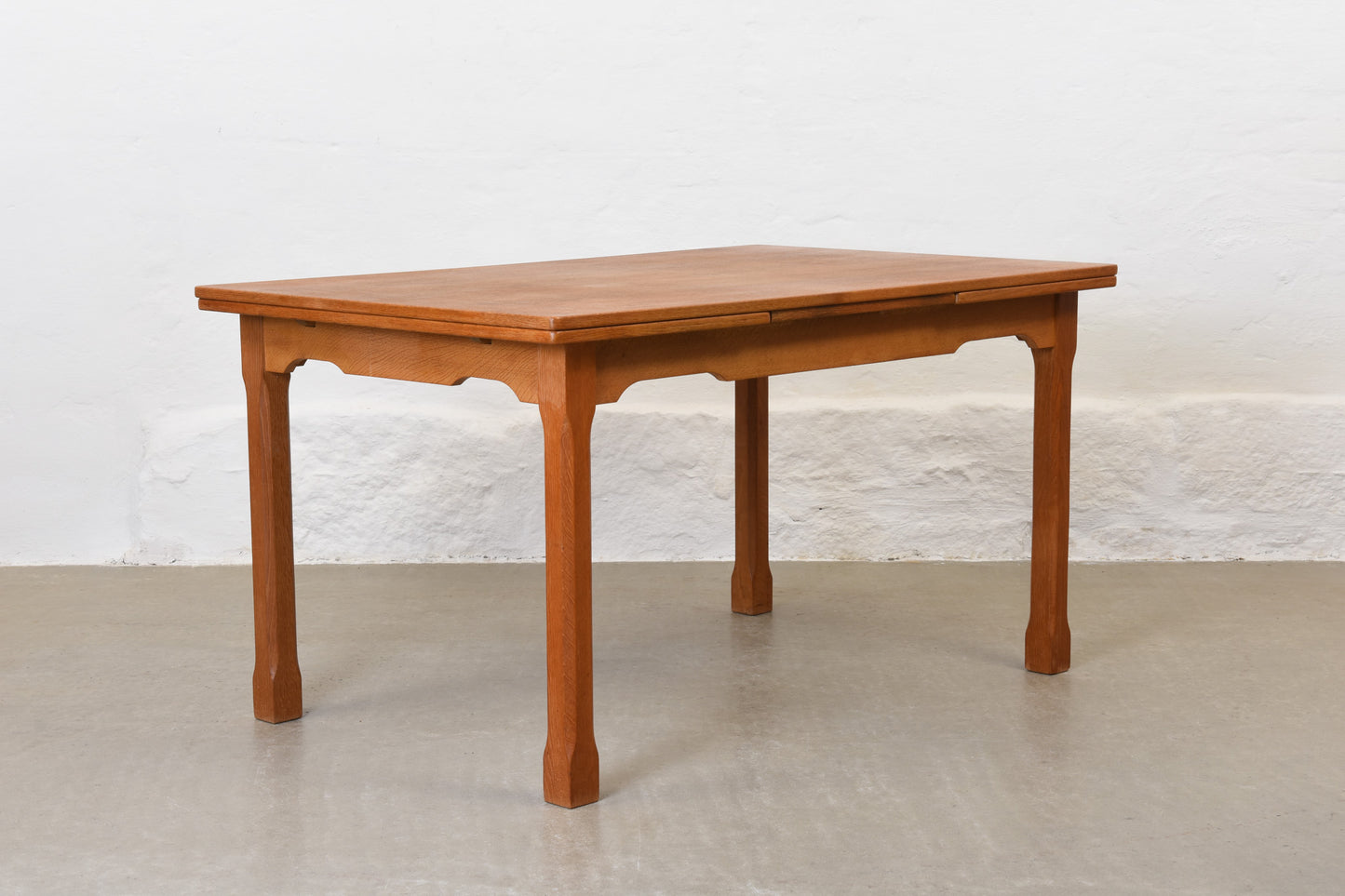 1970s extending dining table in oak