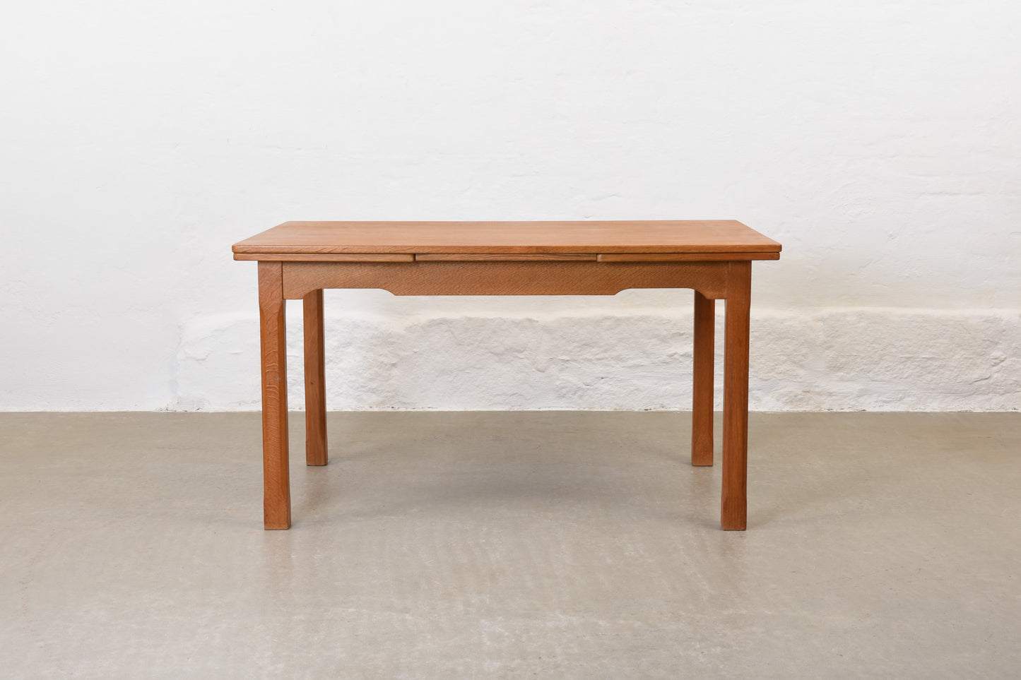 1970s extending dining table in oak