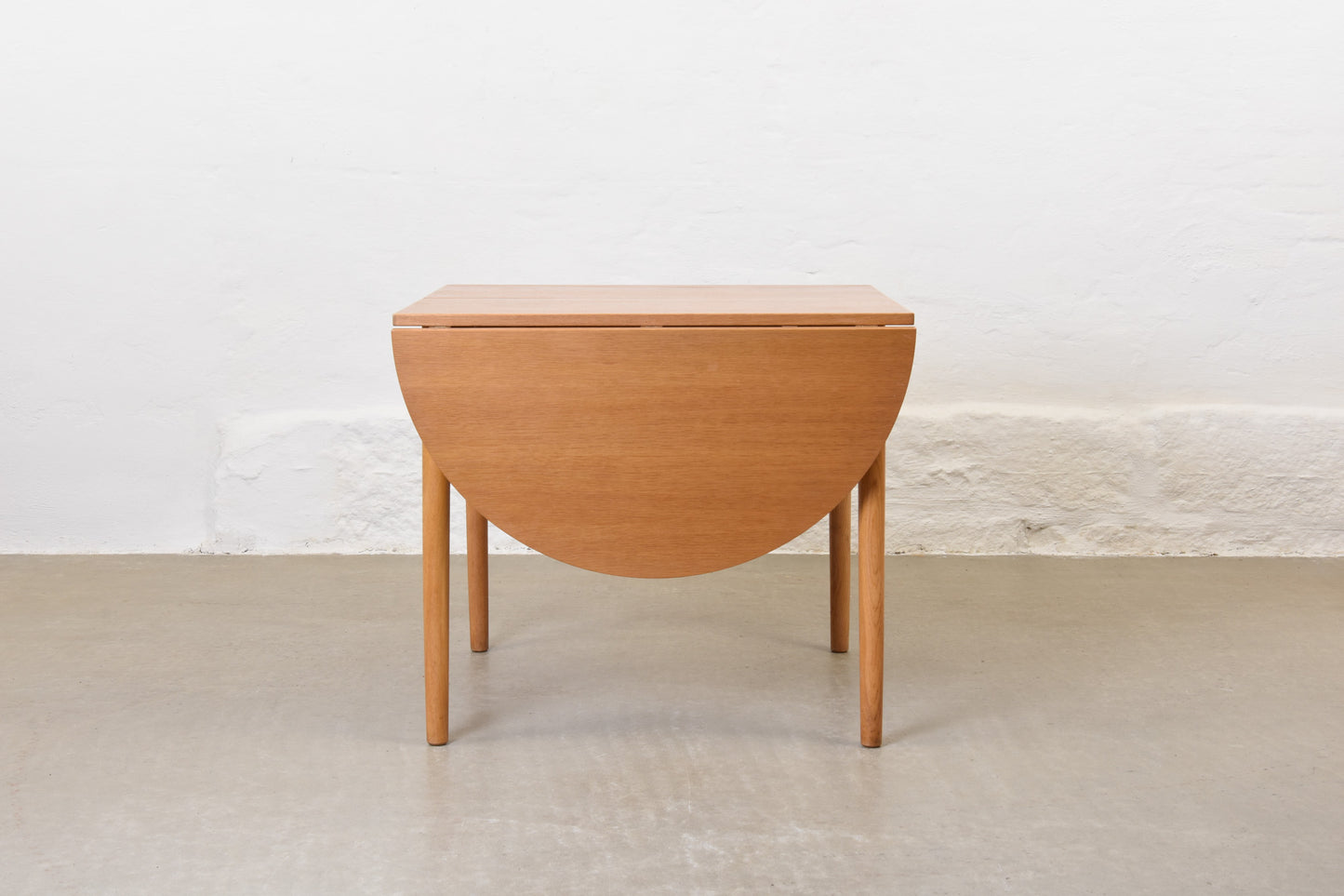 1960s extending drop-leaf dining table in oak