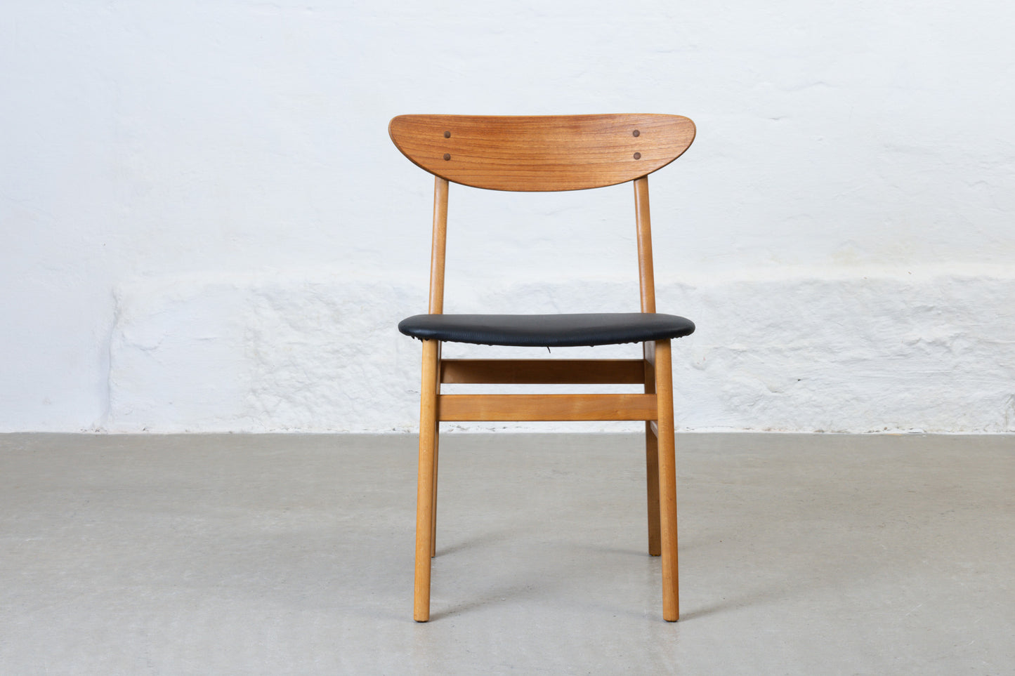 Newly reupholstered: Set of 1960s teak + beech chairs by Farstrup
