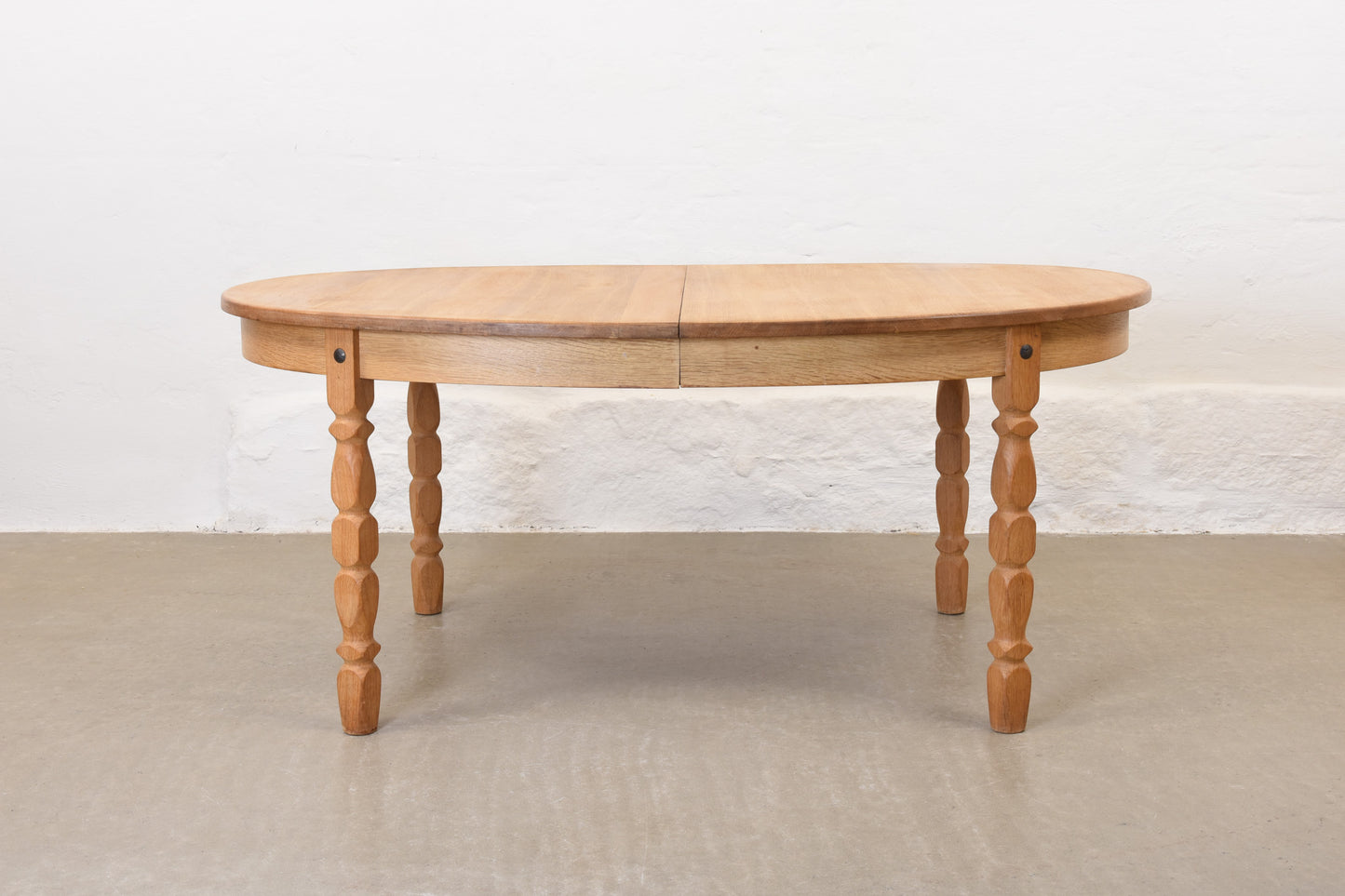 1970s oval dining table in oak