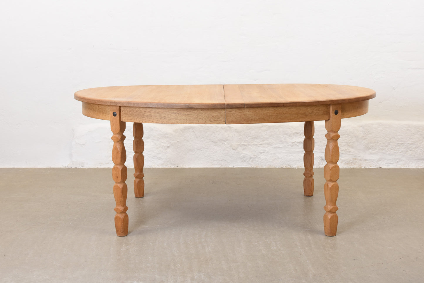 1970s oval dining table in oak