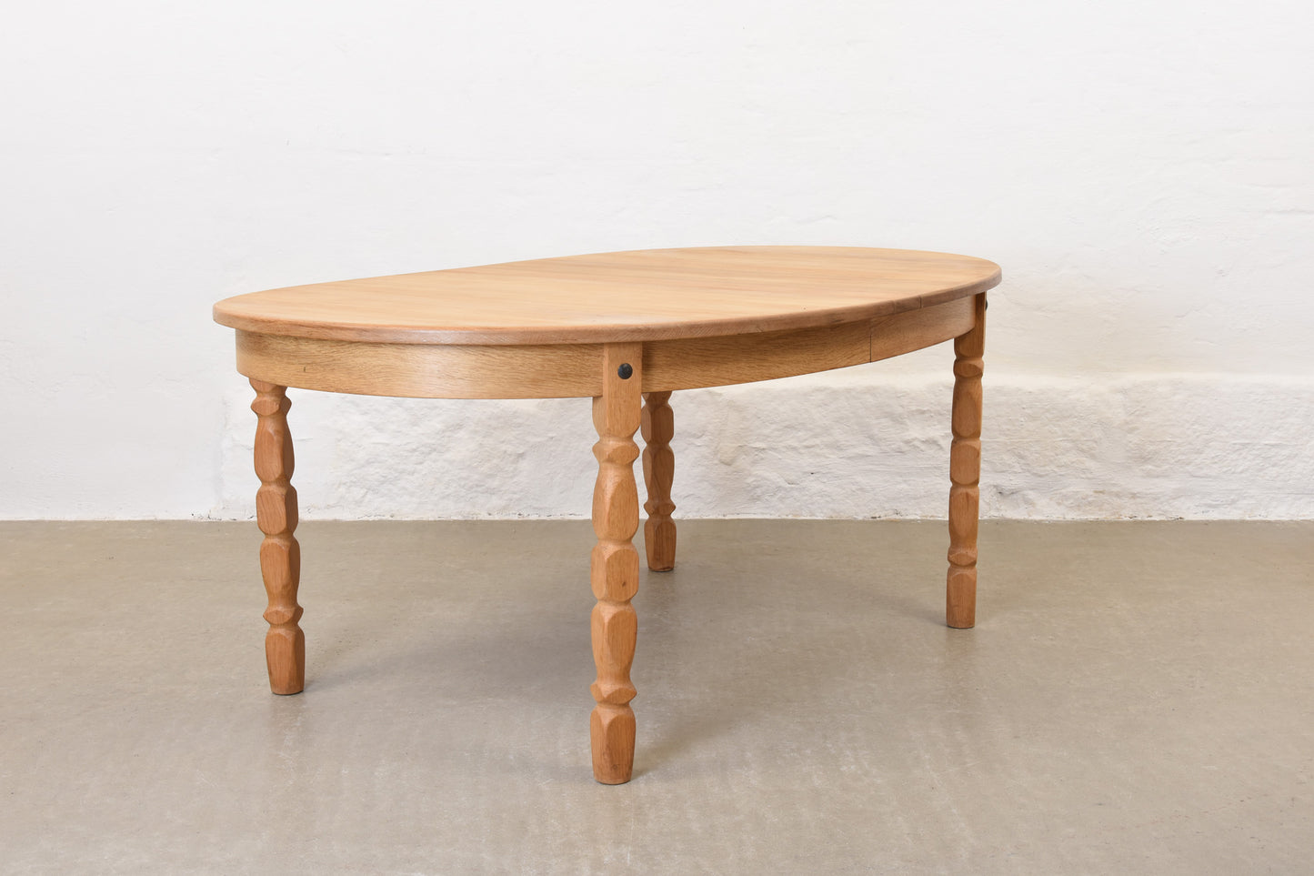 1970s oval dining table in oak