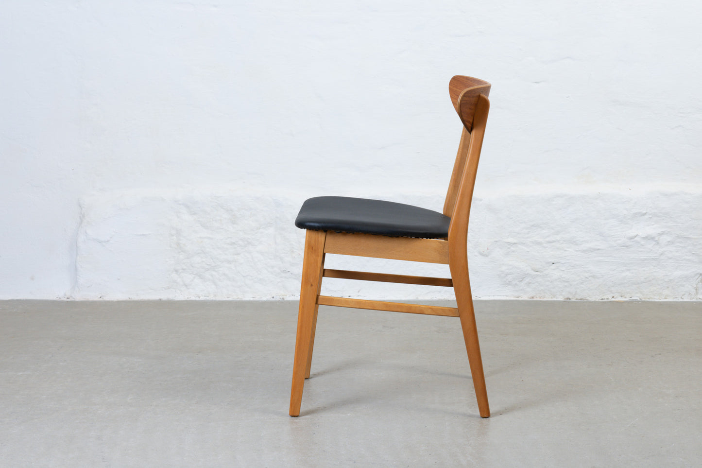 Newly reupholstered: Set of 1960s teak + beech chairs by Farstrup