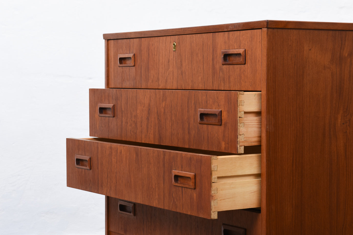 1960s teak chest of six drawers - 106H cm