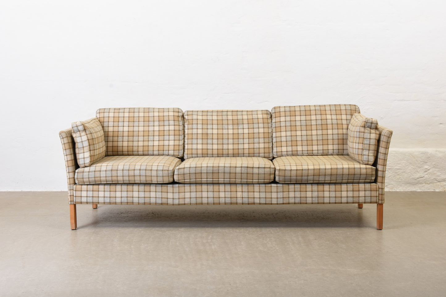 Save £200: 1970s 'EJ-260' sofa by Erik Jørgensen