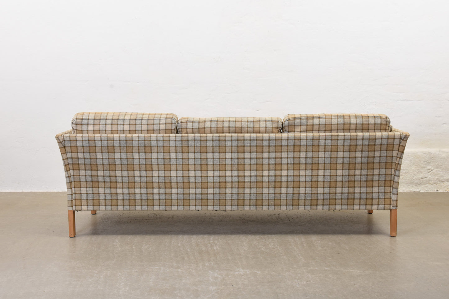 Save £200: 1970s 'EJ-260' sofa by Erik Jørgensen