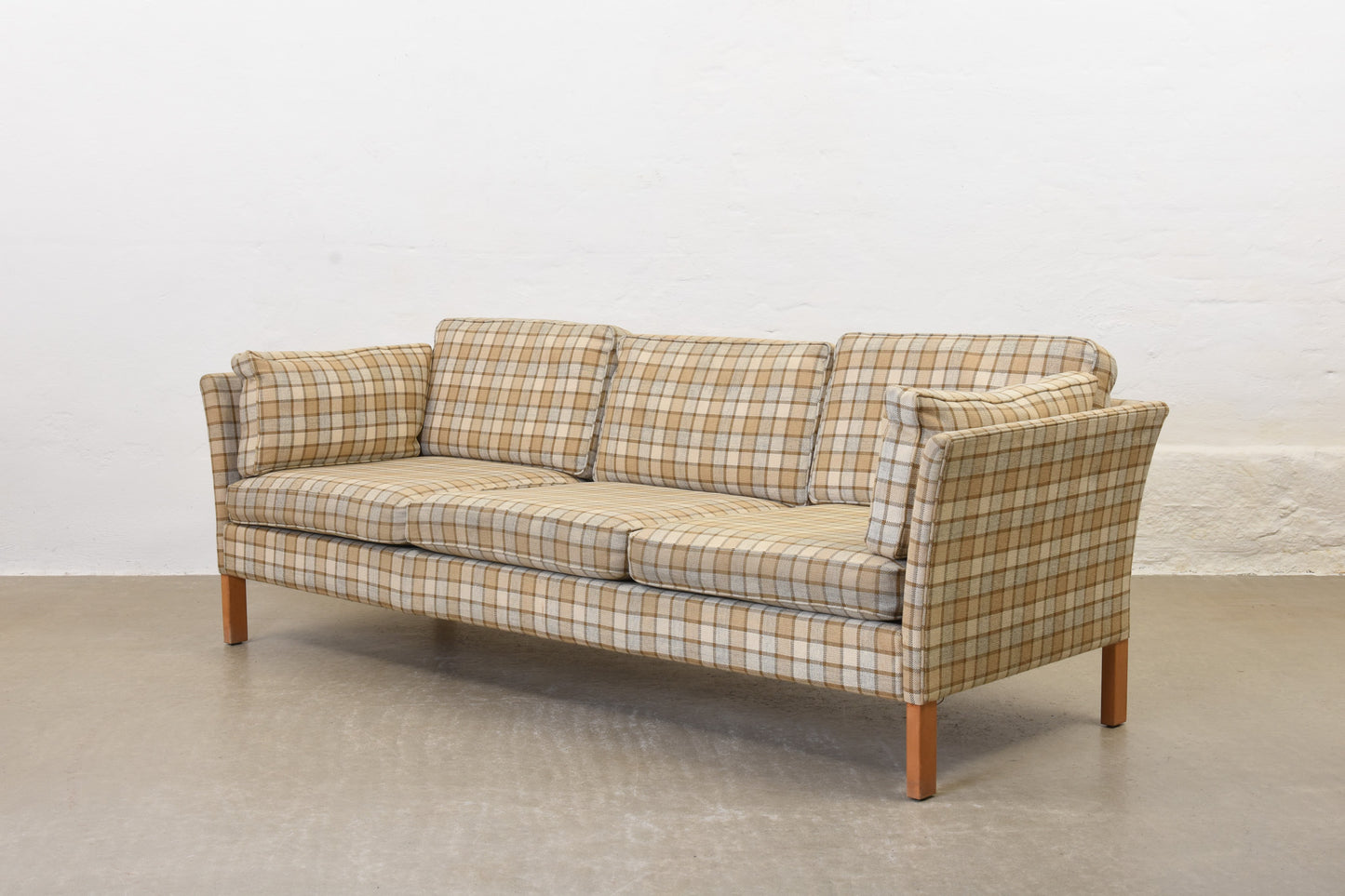 Save £200: 1970s 'EJ-260' sofa by Erik Jørgensen