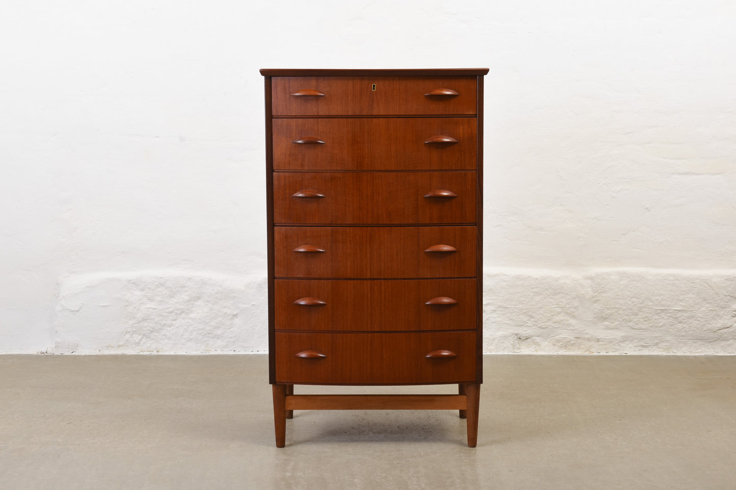 1950s bow-fronted teak chest of drawers - 117H cm