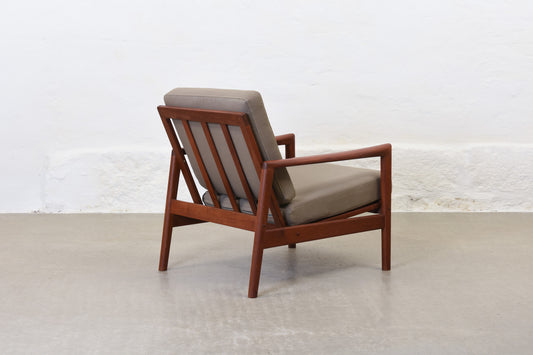 Newly reupholstered: 1960s teak lounger in brushed cotton