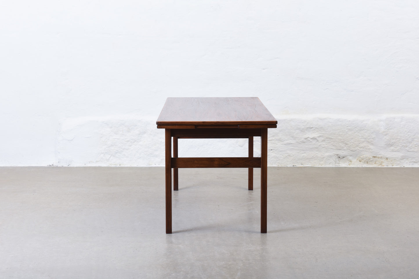 1960s extending coffee table in rosewood