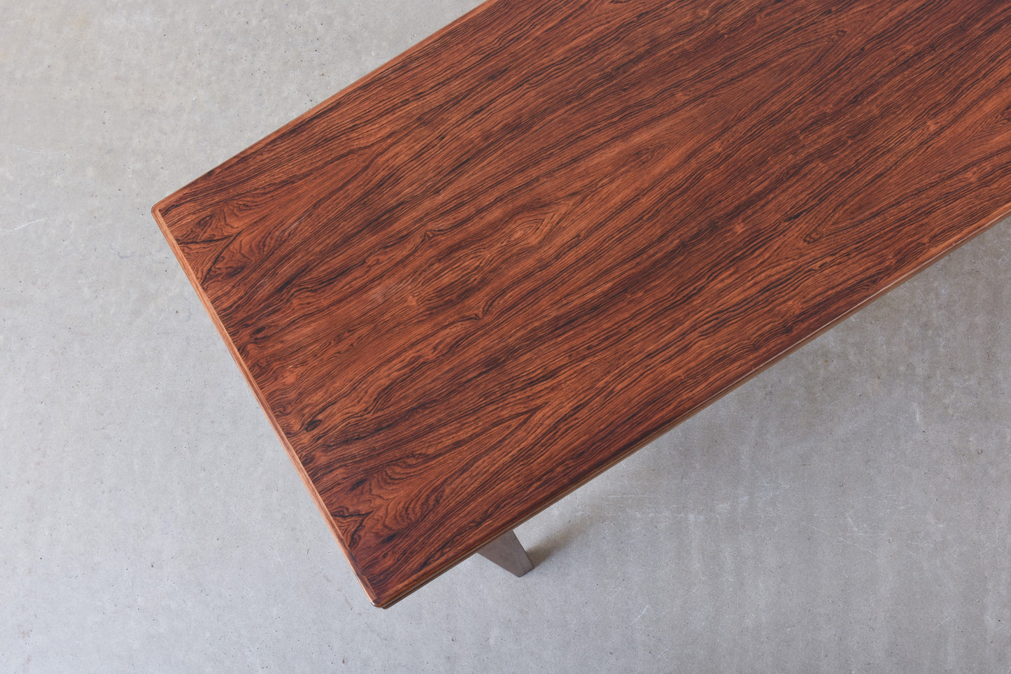 1960s extending coffee table in rosewood