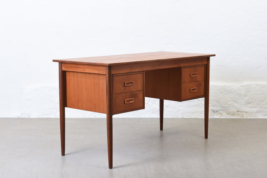 1960s twin pedestal desk in teak - 124L cm