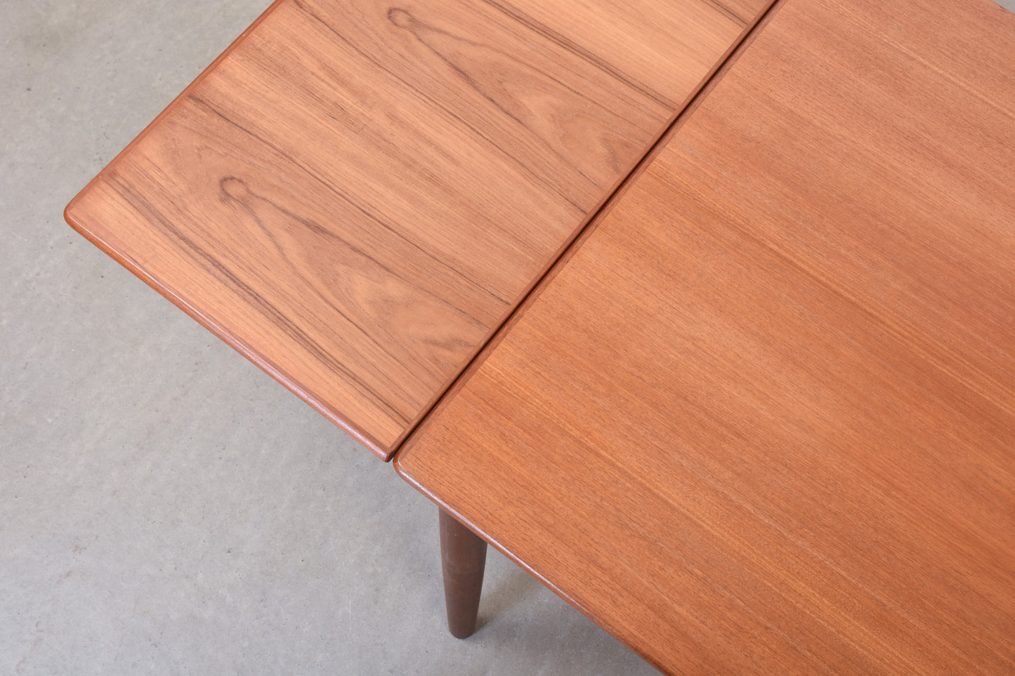 1960s extending dining table in teak by Rogenstrup Møbelfabrik