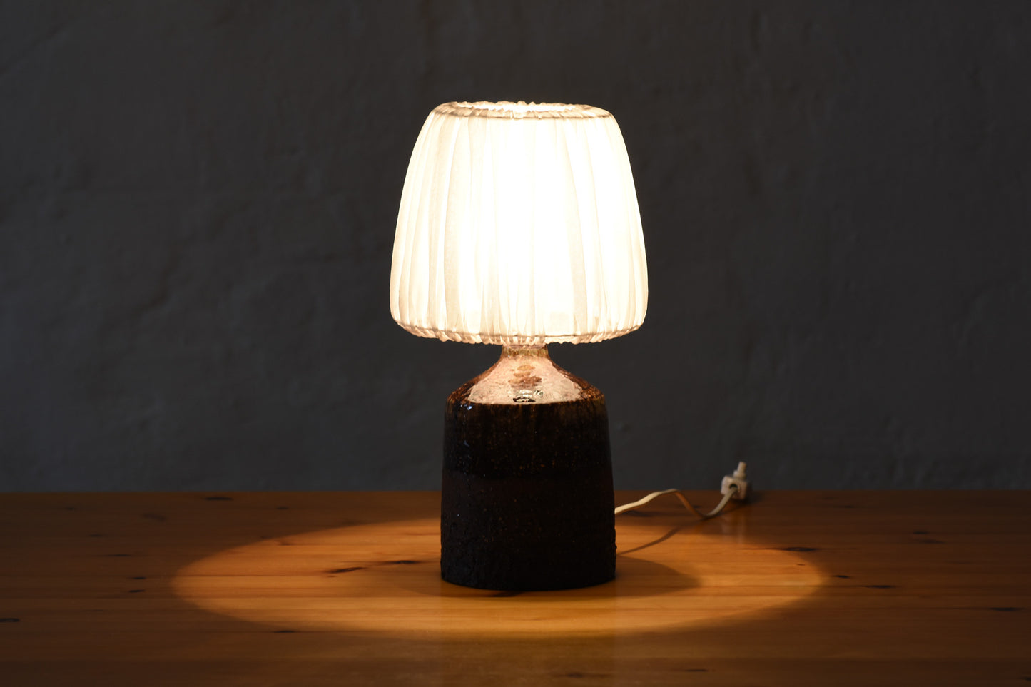 1960s stoneware table lamp with shade