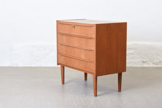1960s low chest of drawers in oak