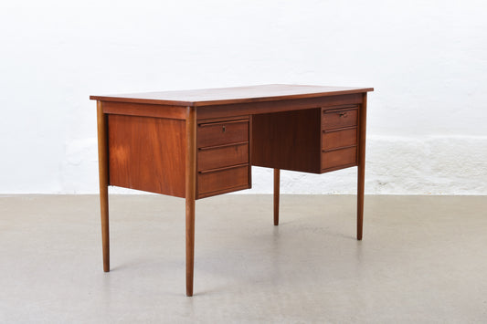 1960s twin pedestal desk in teak - 128L cm