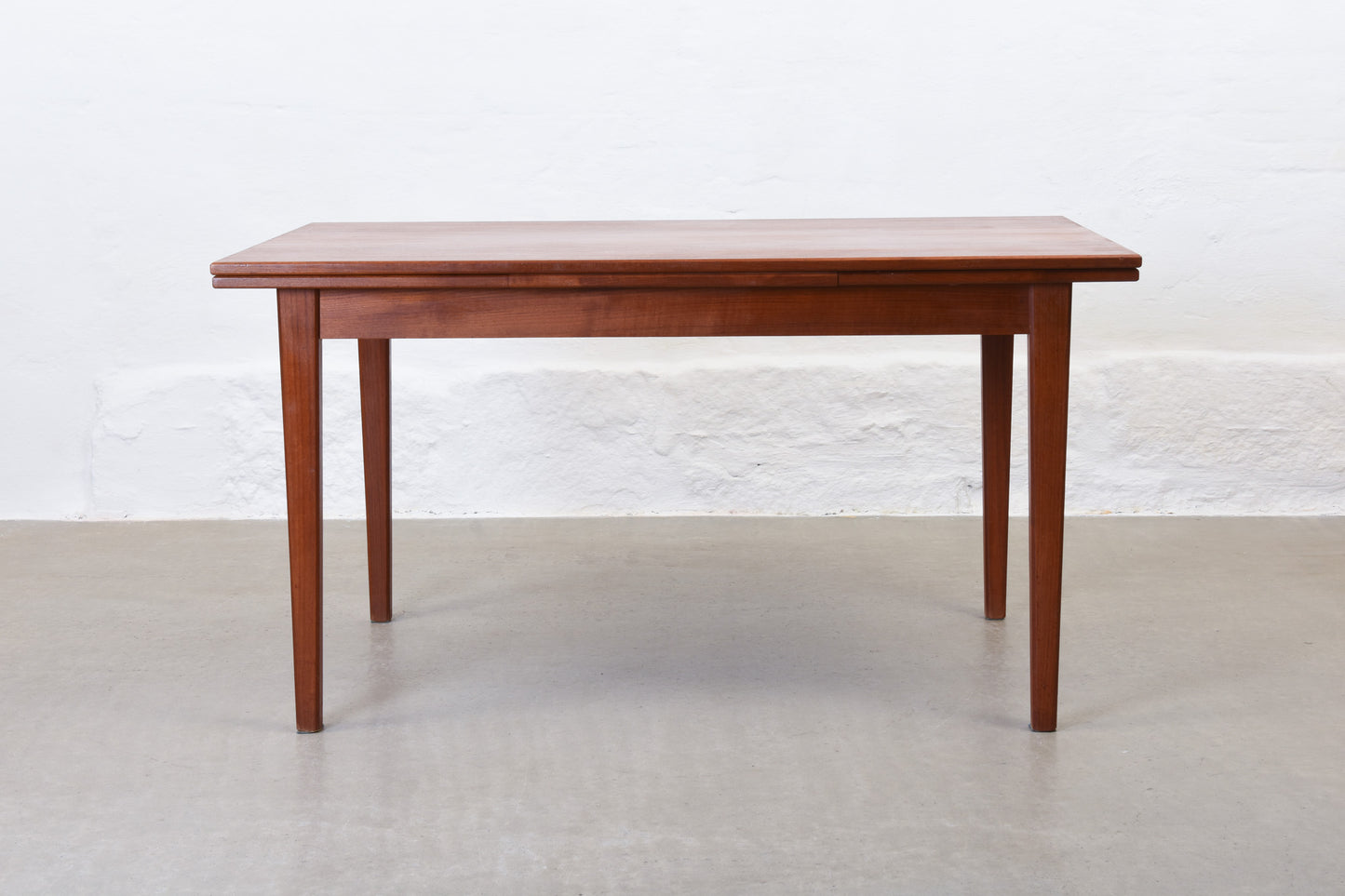1960s extending dining table in teak - 138L cm